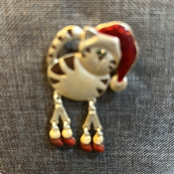 Cute little Christmas stick pin with the cat - Picture 2 of 2
